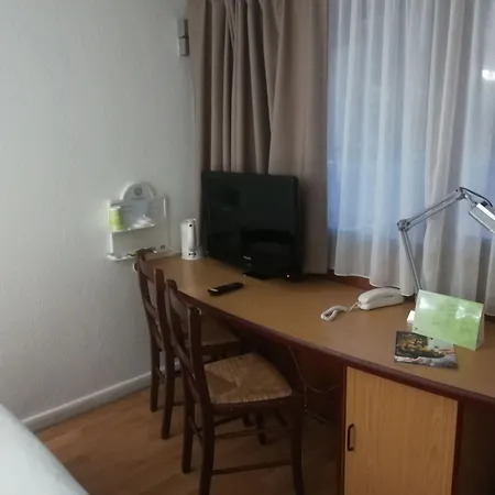 ホテル Campanile Sud ペルピニャン