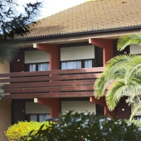 Campanile Sud ホテル 3*