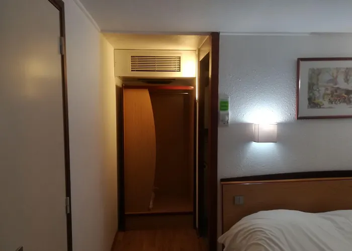 Campanile Sud 3* 페르피냥